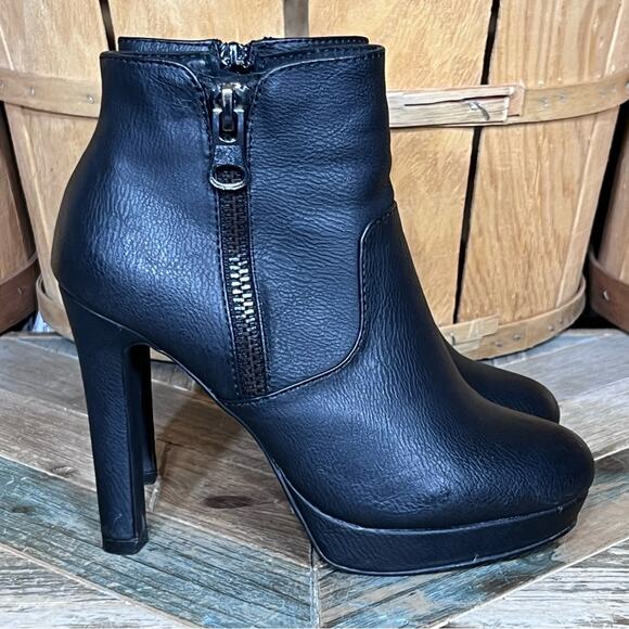 Aldo Gillum Black Leather Zip-Up Heeled Platform Ankle Boots Booties Womens 6.5 - Picture 1 of 13